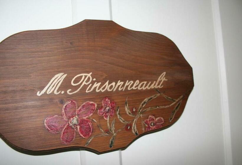 스탠다드 룸 가든 전망, Les Matins De Victoria