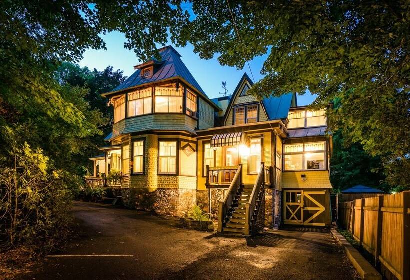 스탠다드 룸, Les Matins De Victoria