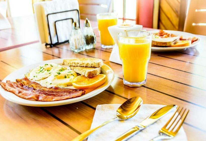 Standard Szoba, Rustlers Lodge