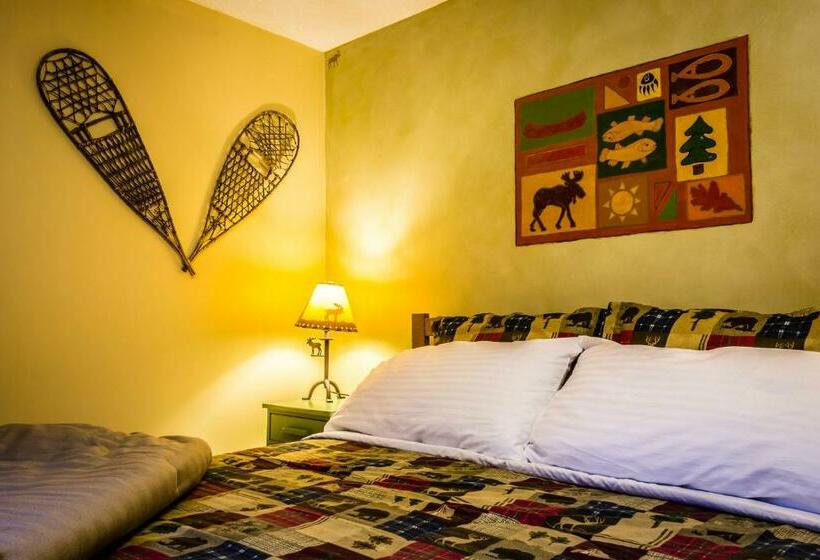 Standard Szoba, Rustlers Lodge