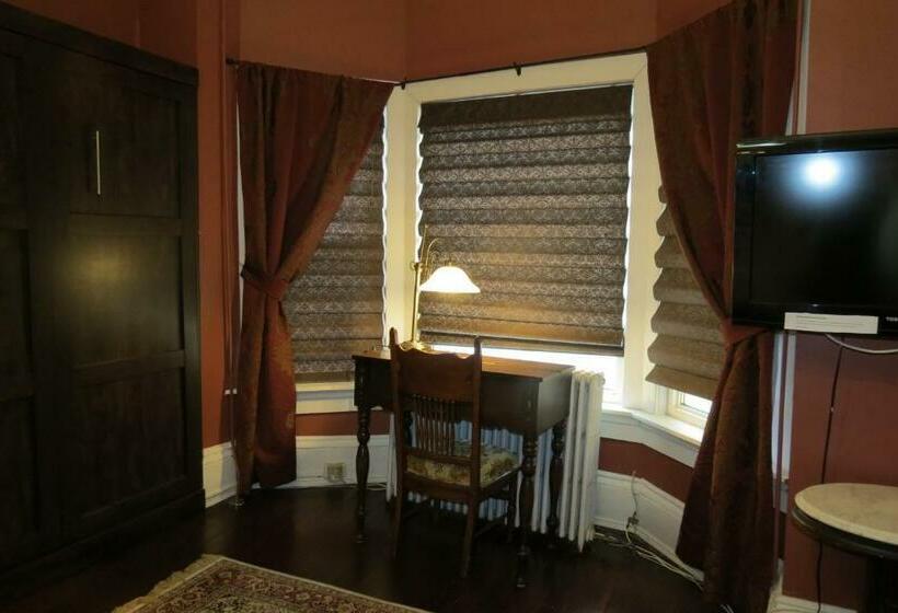 コンフォートトリプルルーム, The Roses Heritage Inn