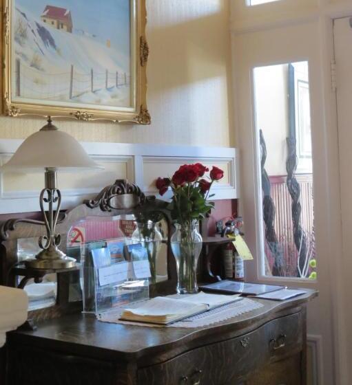 デラックスルーム, The Roses Heritage Inn