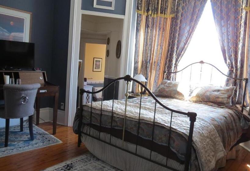 オーシャンビューのデラックストリプルルーム, The Roses Heritage Inn