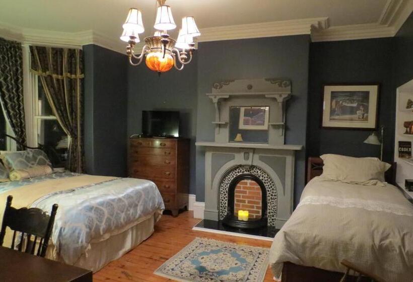 オーシャンビューのデラックストリプルルーム, The Roses Heritage Inn