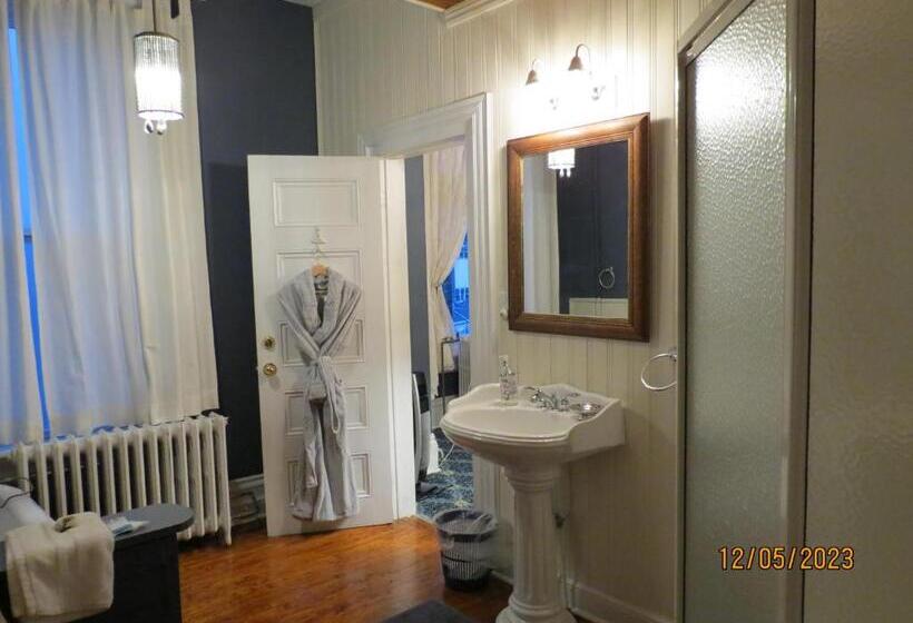 デラックスルーム, The Roses Heritage Inn