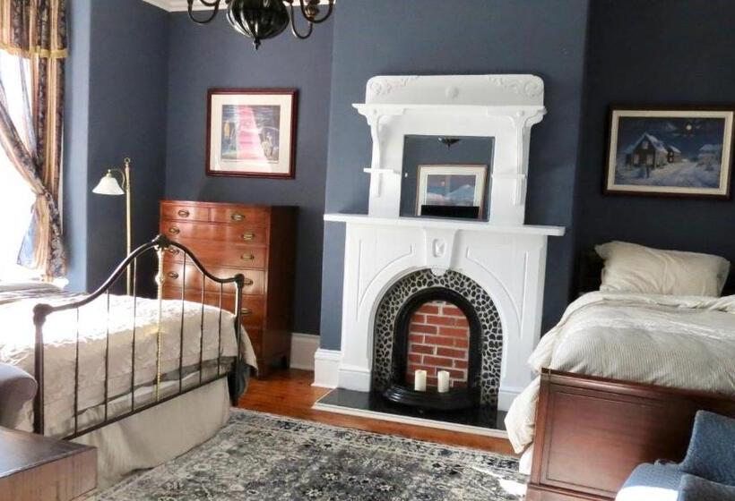 オーシャンビューのデラックストリプルルーム, The Roses Heritage Inn