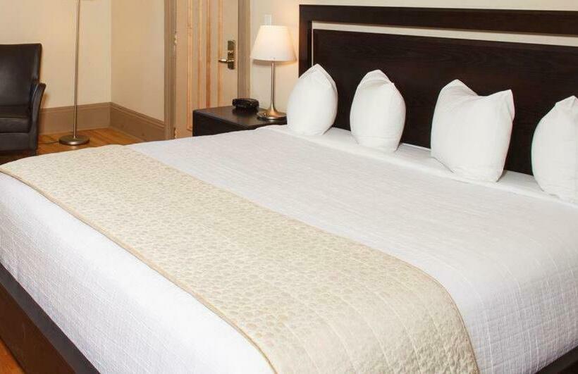 غرفة قياسية, The White House