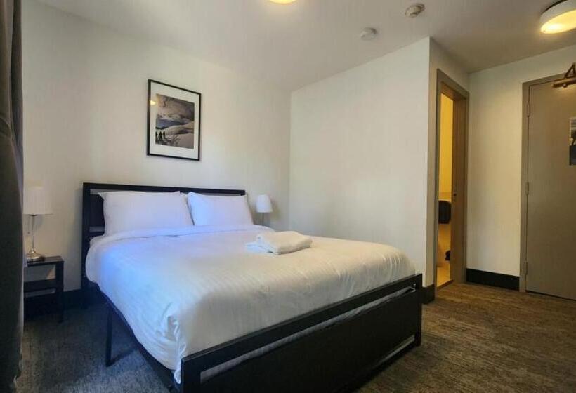 اتاق لوکس, Hi Lake Louise Alpine Centre   Hostel