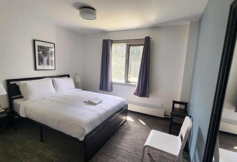 اتاق لوکس, Hi Lake Louise Alpine Centre   Hostel