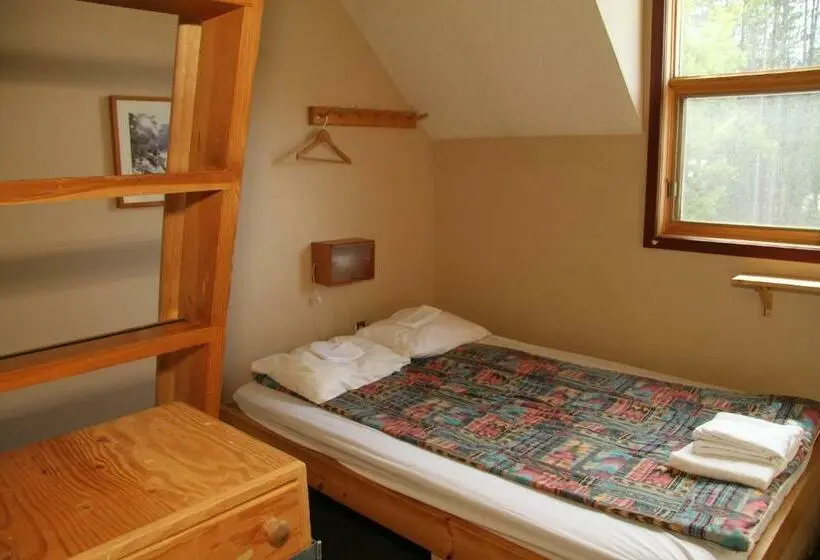 تختخواب در اتاق مشترک, Hi Lake Louise Alpine Centre   Hostel