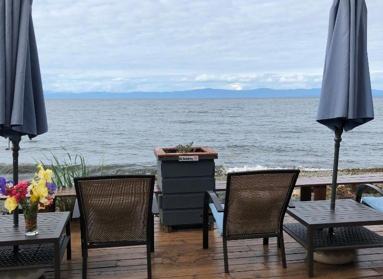 スタンダードスタジオ, Qualicum Breeze Beach Resort