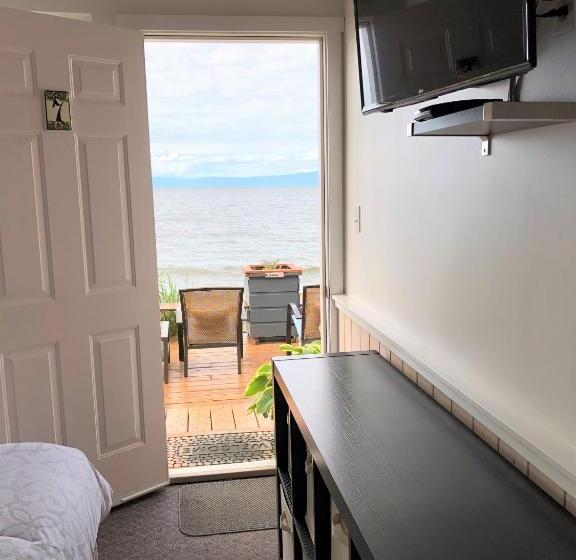 חדר סטנדרט נוף לים, Qualicum Breeze Beach Resort