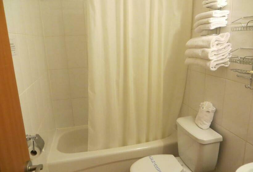 标准间, Queen Bee