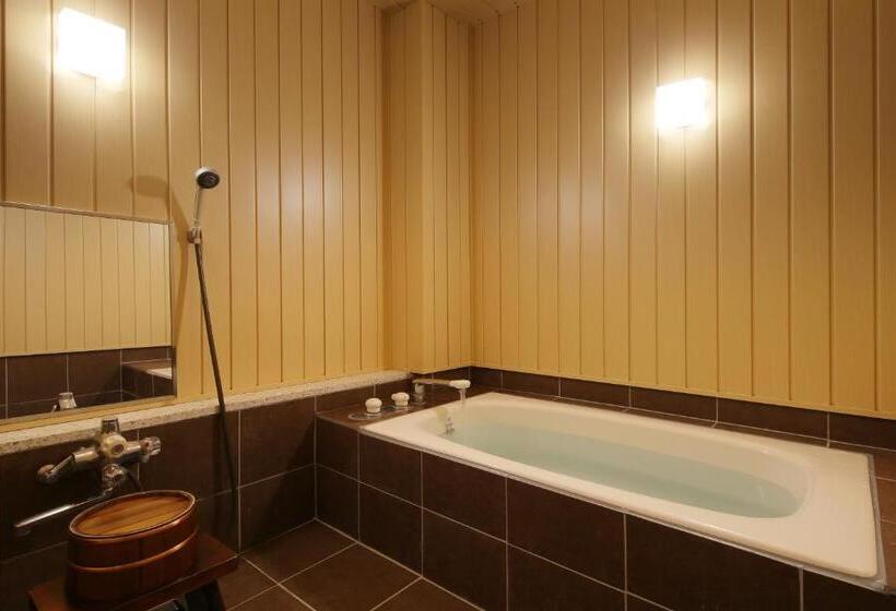 デラックスルーム, Senri No Kaze