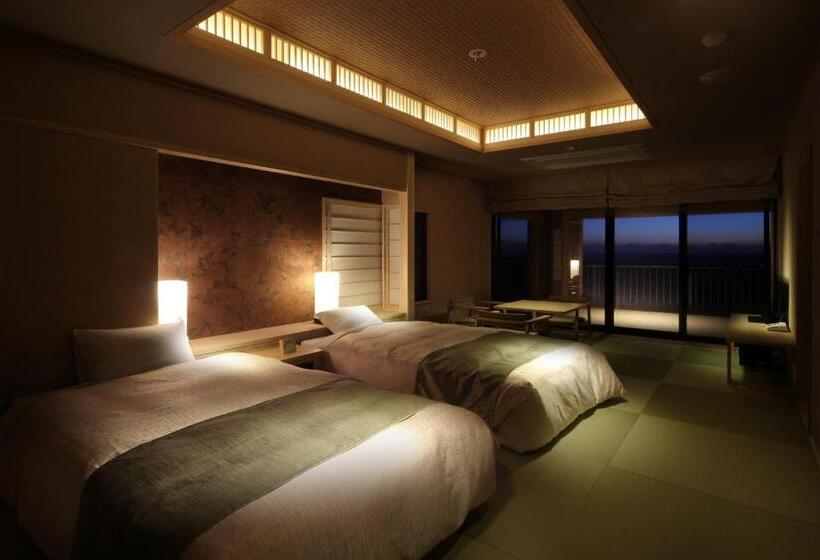 プレミアムルーム, Senri No Kaze