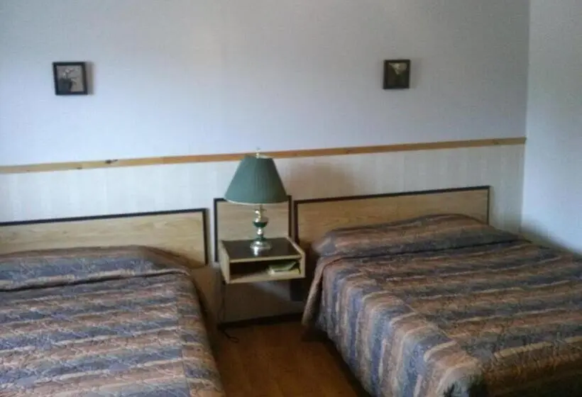 スタンダードルーム, Moosomin Motel