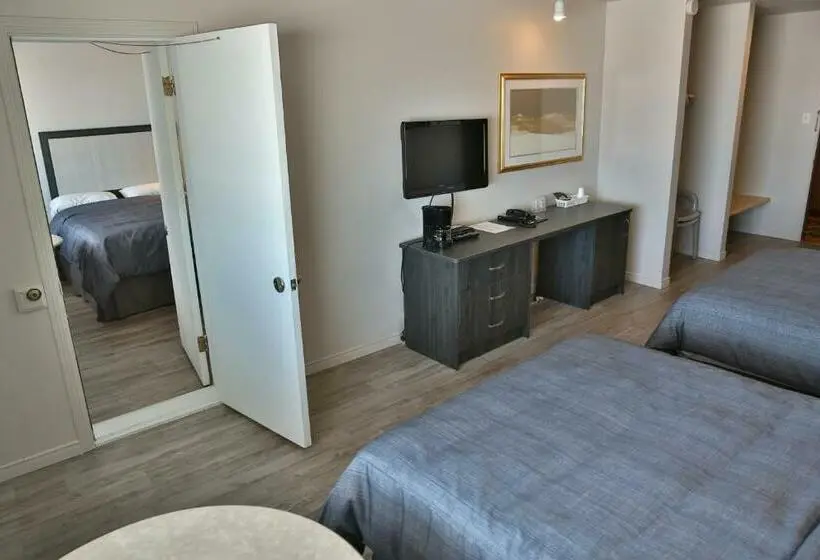 Standard Neljän Hengen Huone, Motel Castille