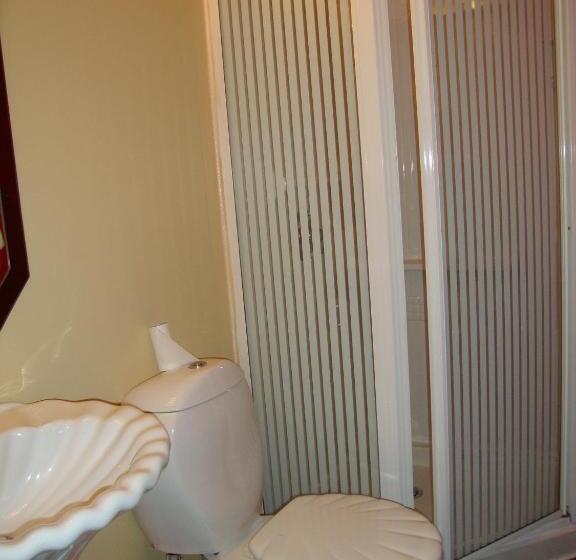 חדר סטנדרט עם ג'קוזי, Motel Hospitalité