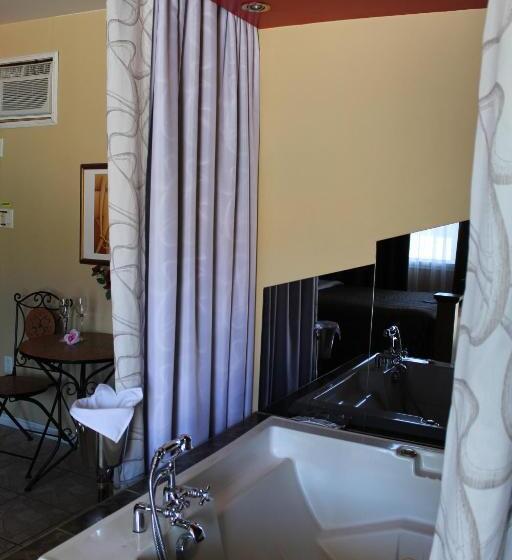 חדר סטנדרט עם ג'קוזי, Motel Hospitalité