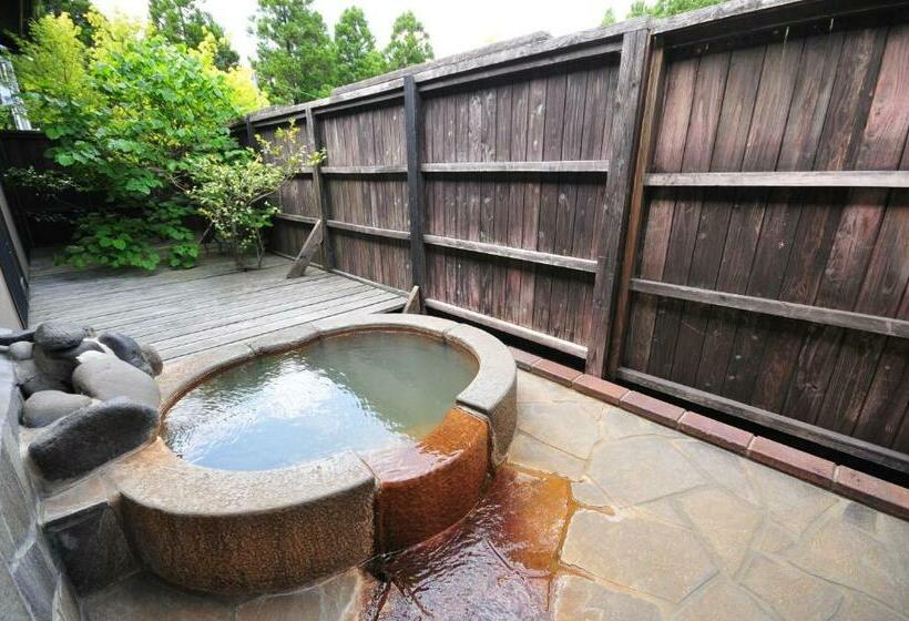 غرفة قياسية, Hanare No Yado Hanagokoro