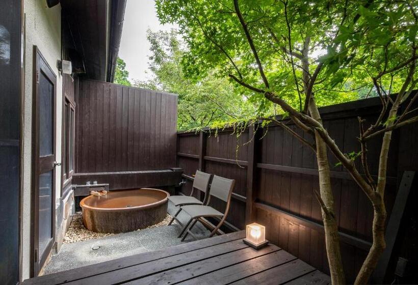 غرفة قياسية, Hanare No Yado Hanagokoro