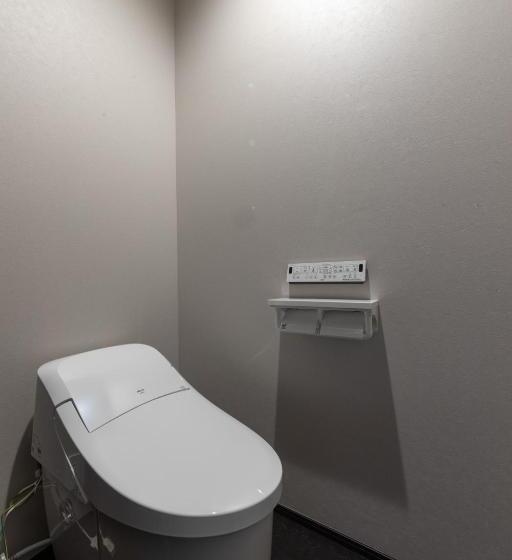 四人高级间, Iwasuso