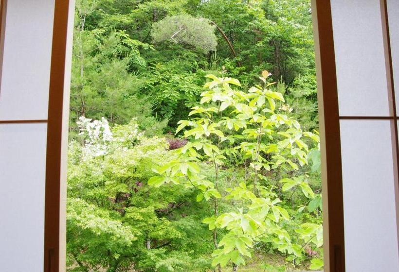 四人高级间, Iwasuso