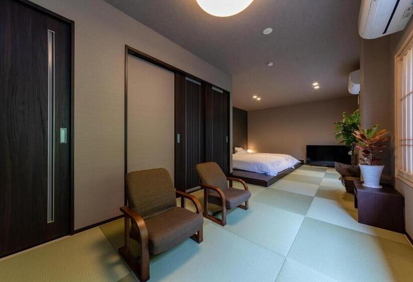 四人高级间, Iwasuso