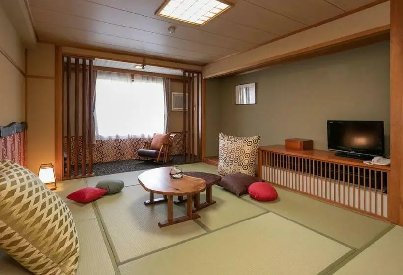 Habitació Superior, Morino