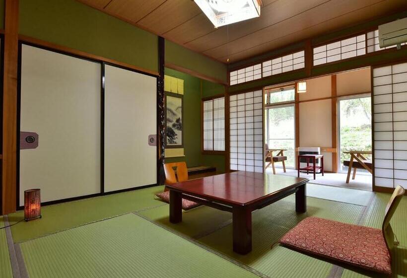 Familienzimmer Geteiltes Bad, 筋肉と自然と遊ぶ宿 田島館