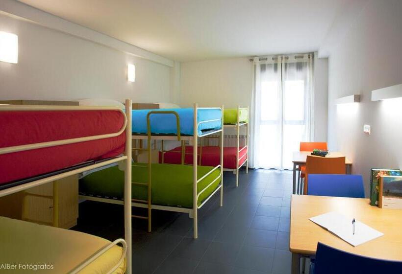 Семейный Номер, Albergue Francisco Giner De Los Rios