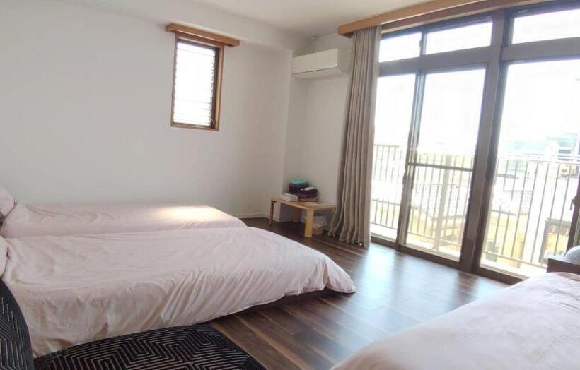 غرفة قياسية ثلاثية, Kyoto Guesthouse Lantern