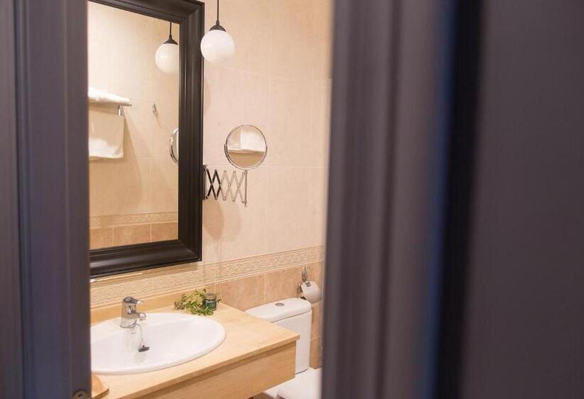 スタンダードルーム, El Coto De Quevedo