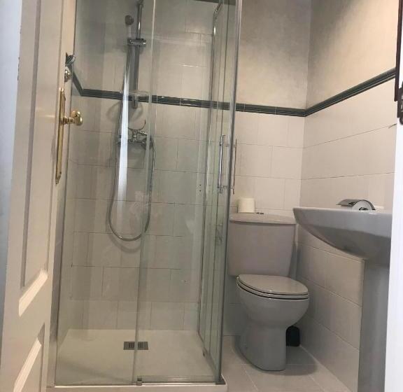 اتاق استاندارد یک نفره, Iacobus