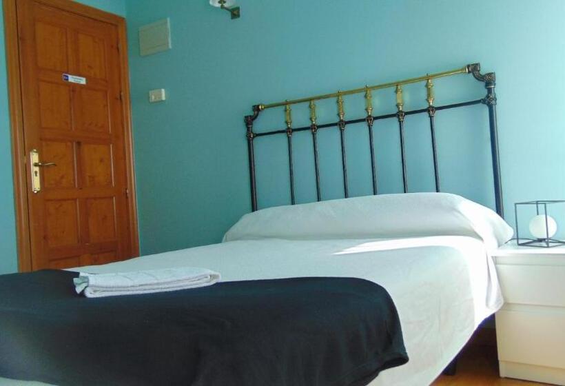 اتاق استاندارد یک نفره, Iacobus