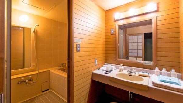 Номер Стандарт Вид на Море, Kanichi