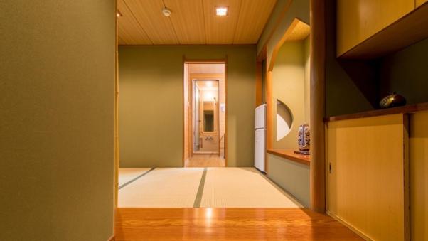 Номер Стандарт Вид на Море, Kanichi