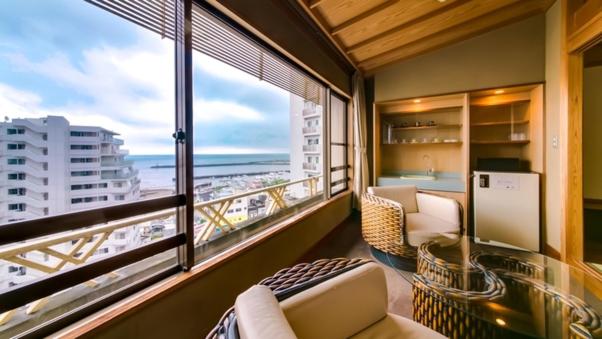 Семейный Номер Вид на Море, Kanichi