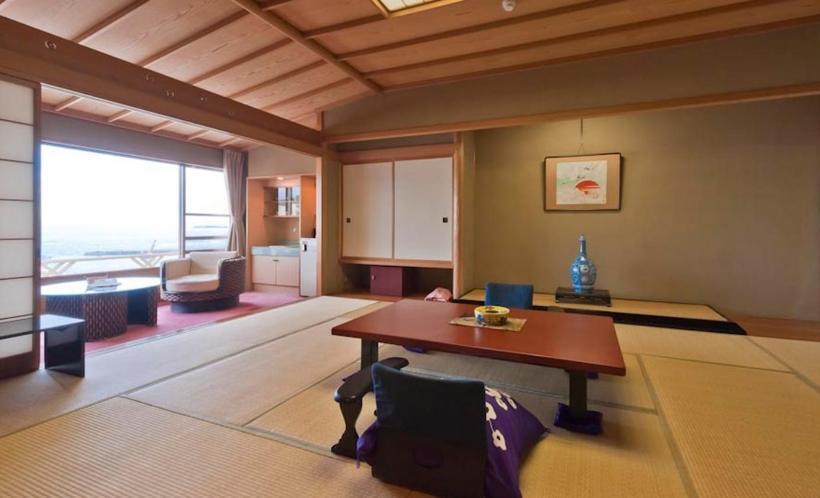 Семейный Номер Вид на Море, Kanichi