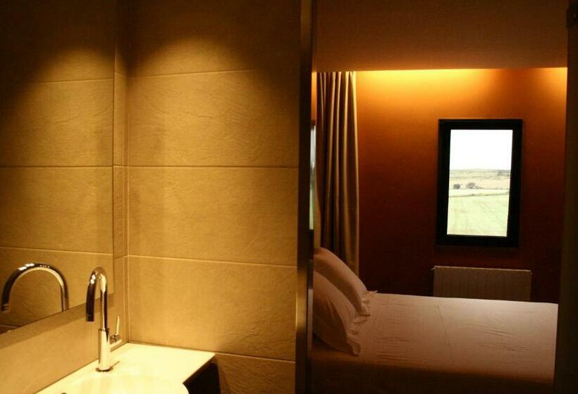 غرفة قياسية, Mas Oliveres Pla De Palau