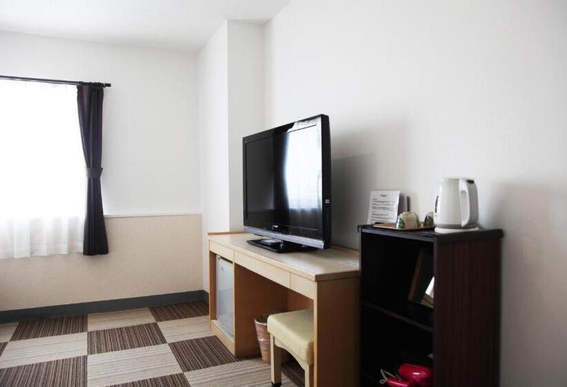 اتاق استاندارد سه نفره, Orox