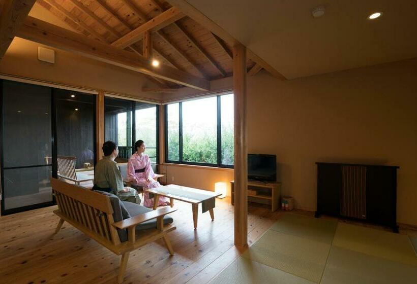 جناح ديلوكس, Resort Kumano Club
