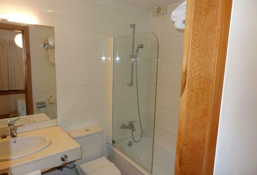 غرفة قياسية, Restaurante Marroncín