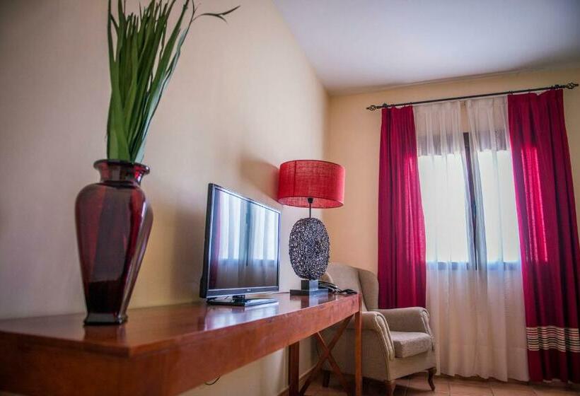 スタンダードルーム, El Coto De Quevedo