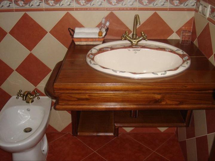 标准间, Rural El Caseron De Linarejos