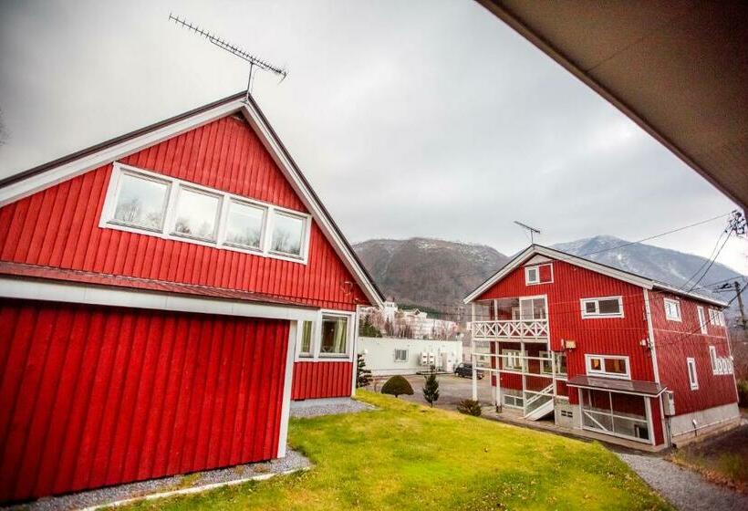 חדר סטנדרט לשלושה עם חדר אמבטיה משוף, Rusutsu Lodges Pension Lilla Huset