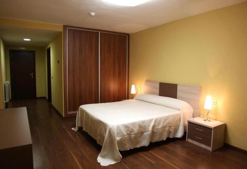 スタンダードルーム, Santuario De Sancho Abarca