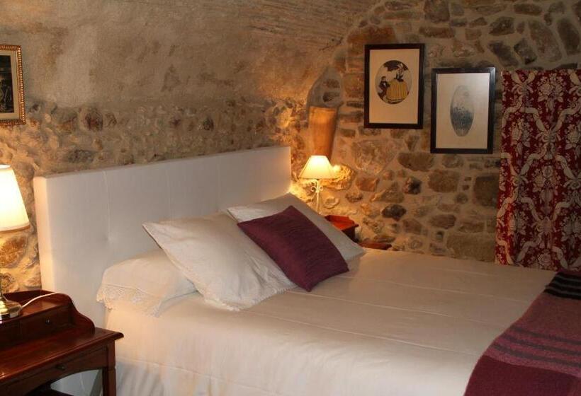 جناح جونيور, Mas Vilosa Bed And Breakfast