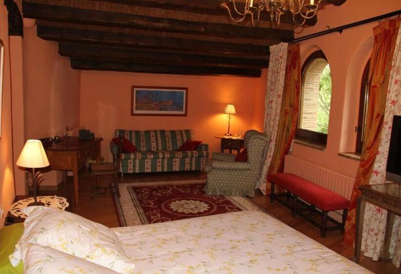 جناح جونيور, Mas Vilosa Bed And Breakfast