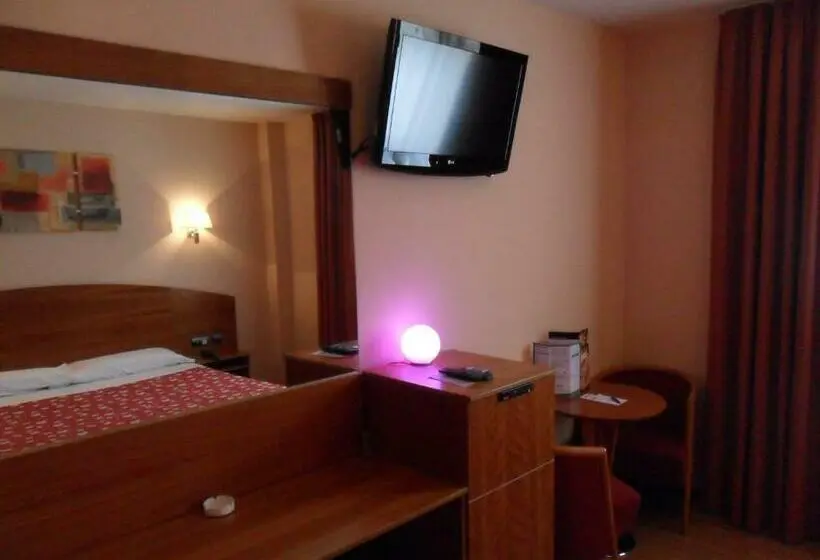 スタンダードルーム, Motel Emporio